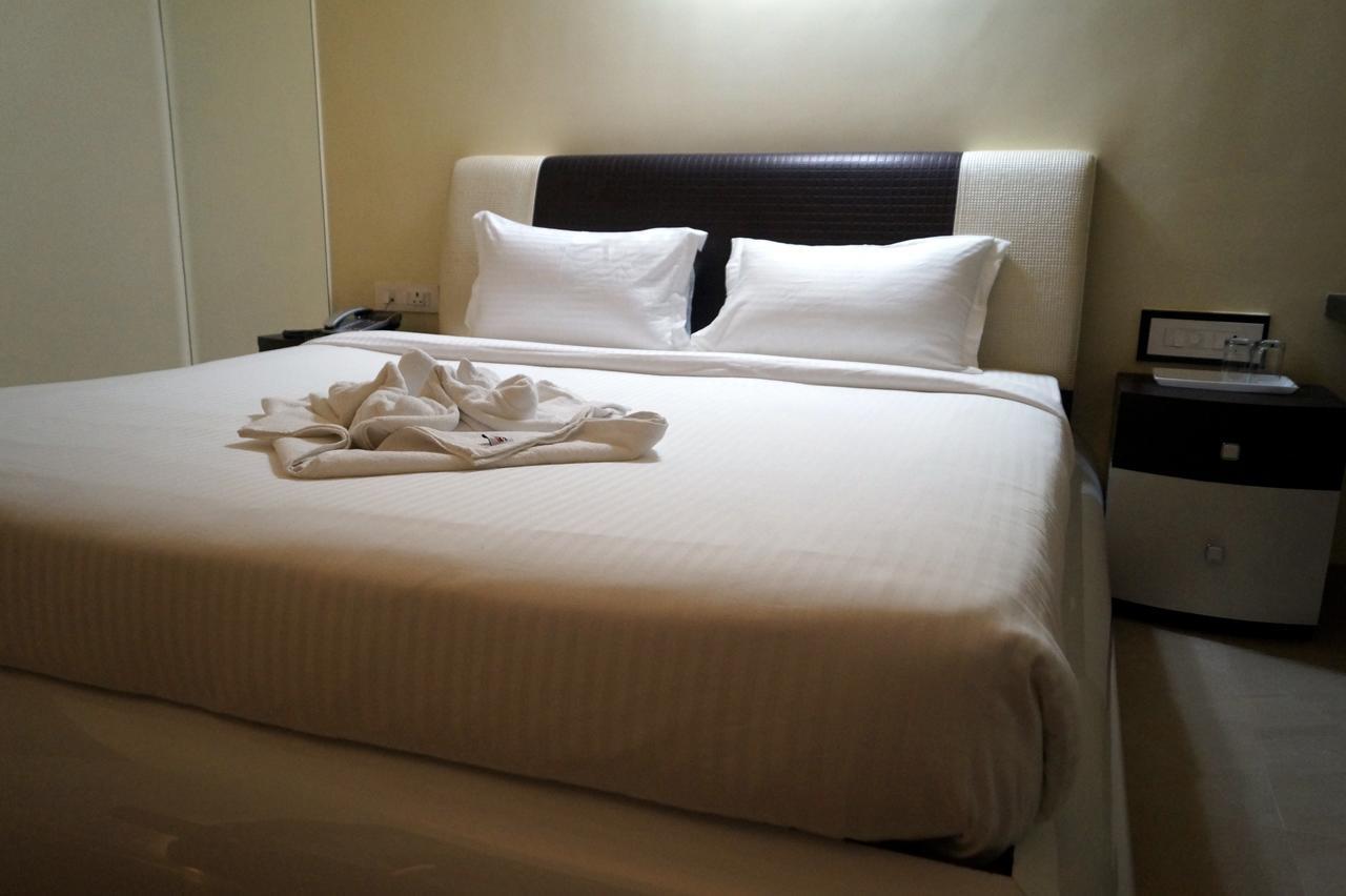 Hotel Silver Arcade Māldah Dış mekan fotoğraf